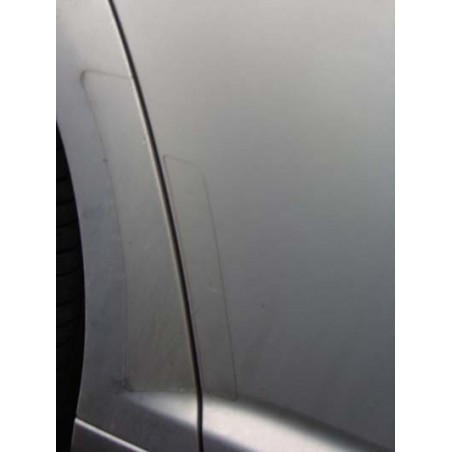 Toyota Avesis II Naklejki/folie ochronne na błotnik i drzwi tył